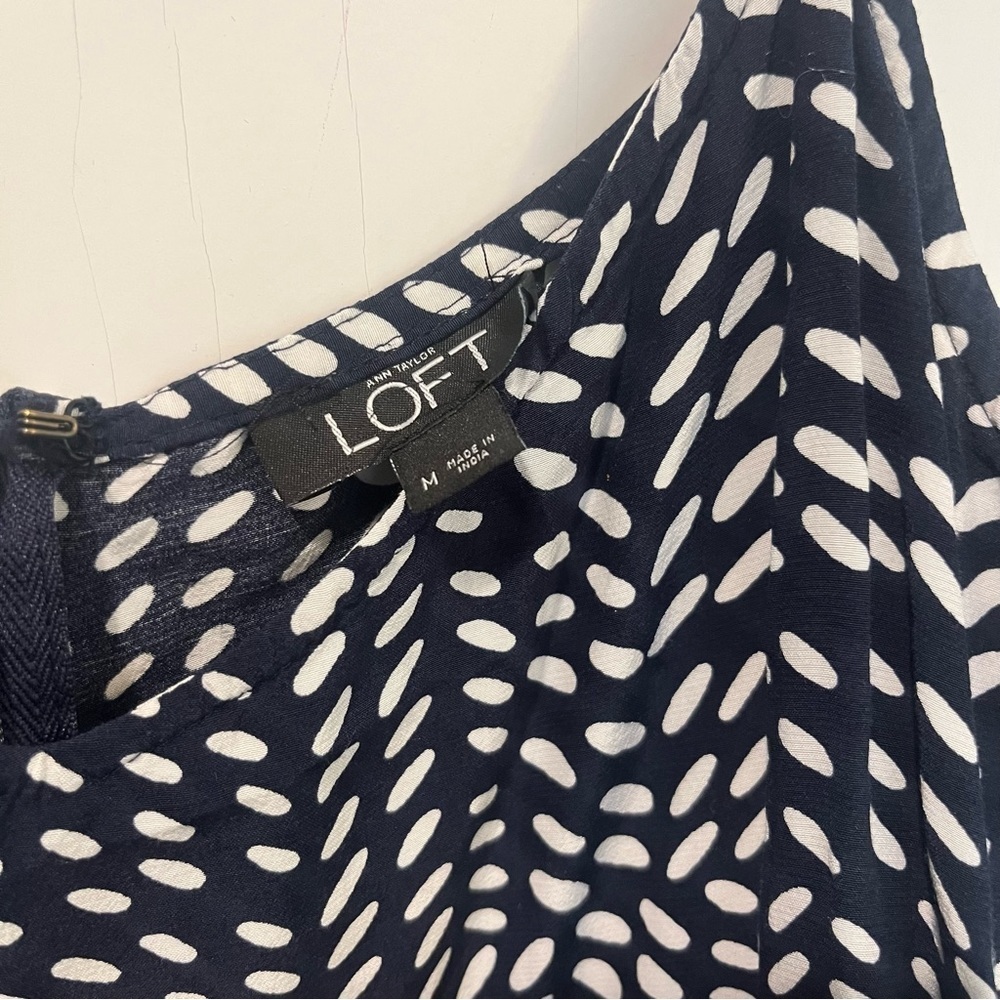 LOFT Navy Blue, White Modern Pattern Relaxed Fit Thin Strap Jumpsuit Size Medium - Picture 8 of 10